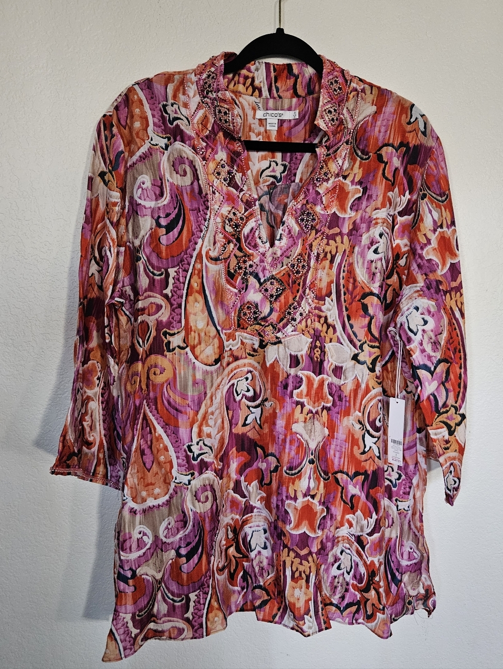 Chico’s 40th Anniversary Paisley Beaded Tunic Size XL in kalmia